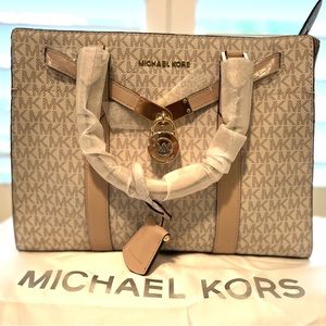 BRAND NEW Michael Kors Hamilton Large Purse & Dustbag